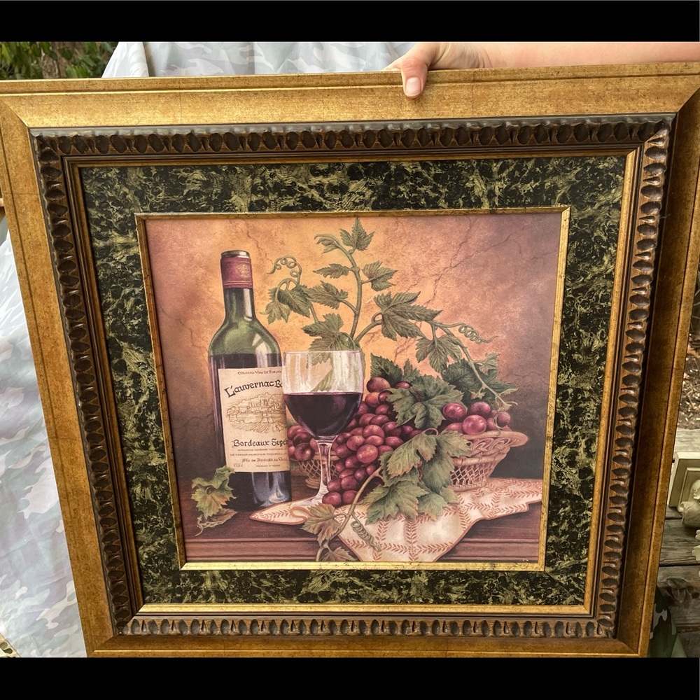 wine wall decor.